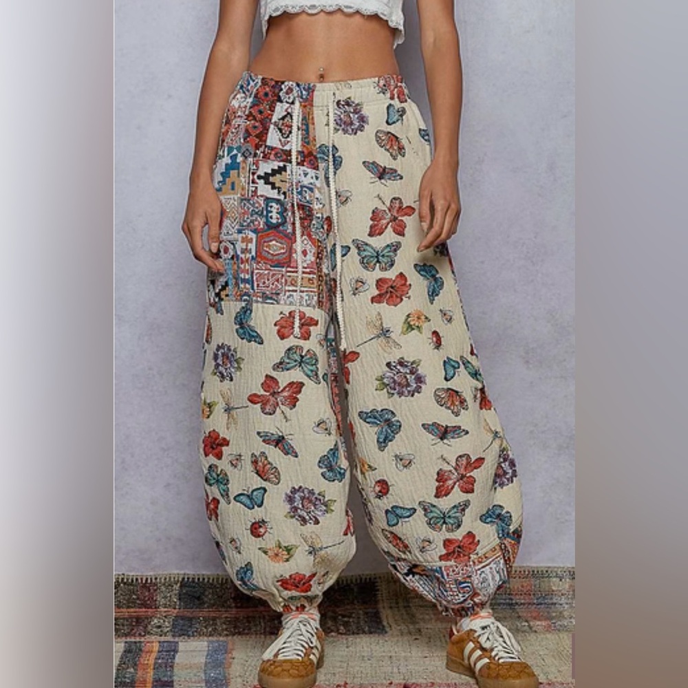 POL Mix N Match Butterfly Jacquard Print Joggers in Natural - Picture 4 of 16